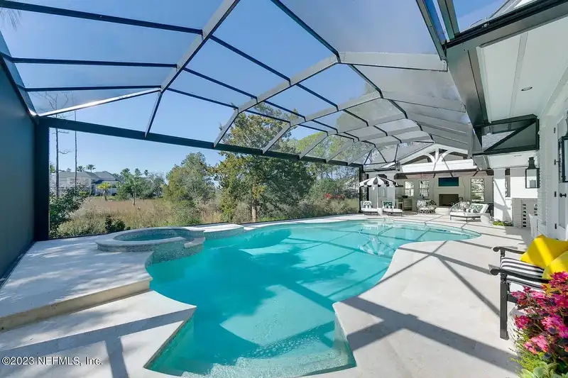 Pool enclosure built with UVE extrusions